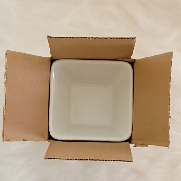 The Pampered Chef White Square Bowls - Picture 4 of 5